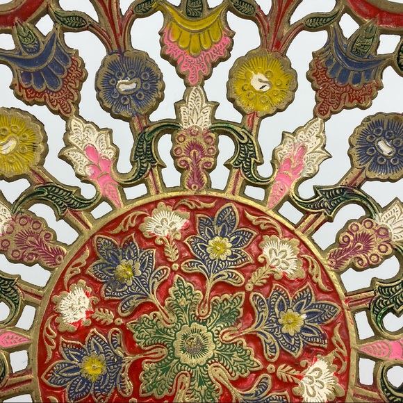 Vintage Brass Painted Engraved Ornamental Decor Dish - Picture 4 of 8
